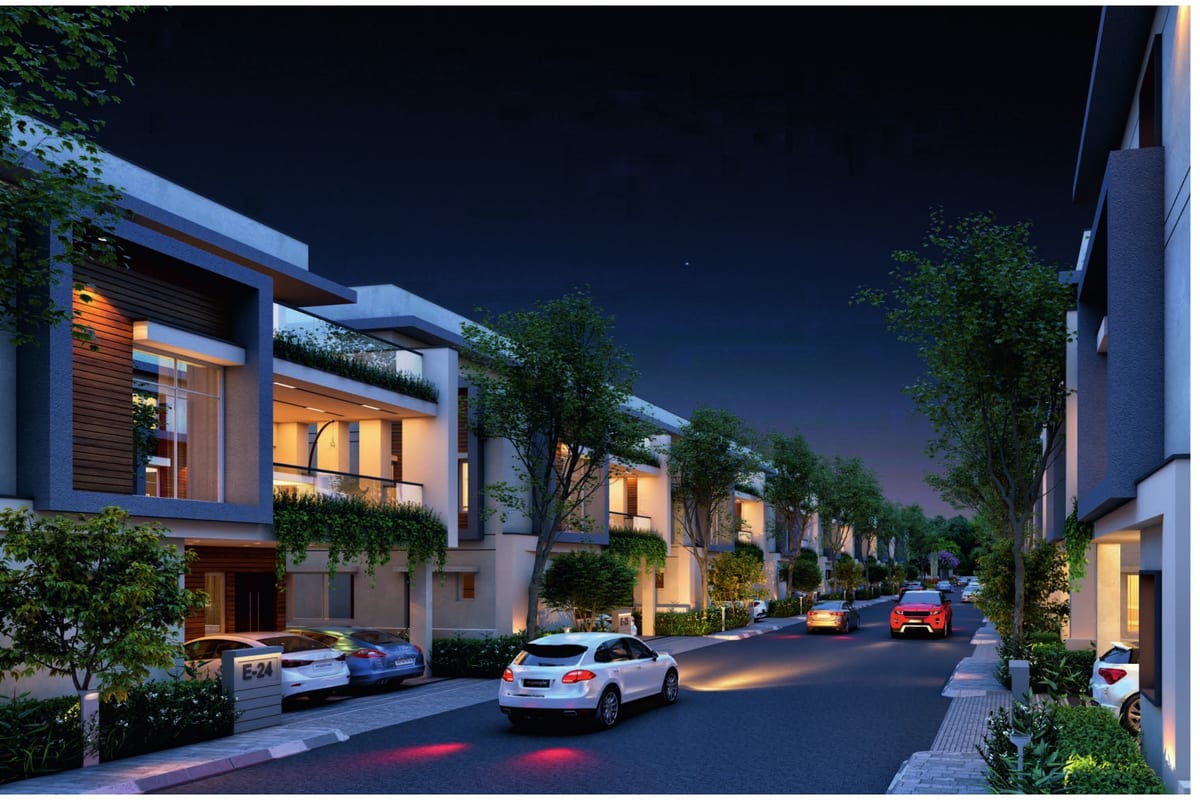 Chavala Hedgewoods: East street view at night