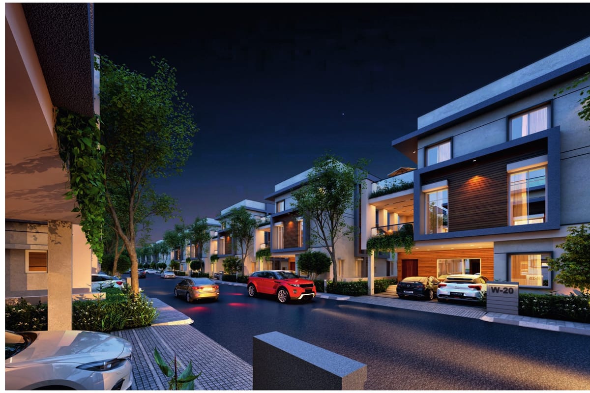 Chavala Hedgewoods: West street view at night
