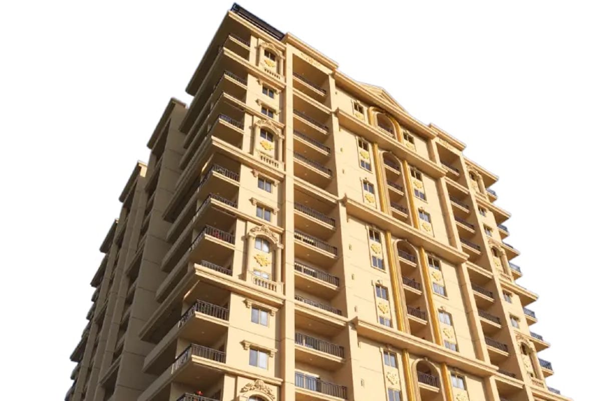 Giridhari 24 Carat: Tower corner view from below