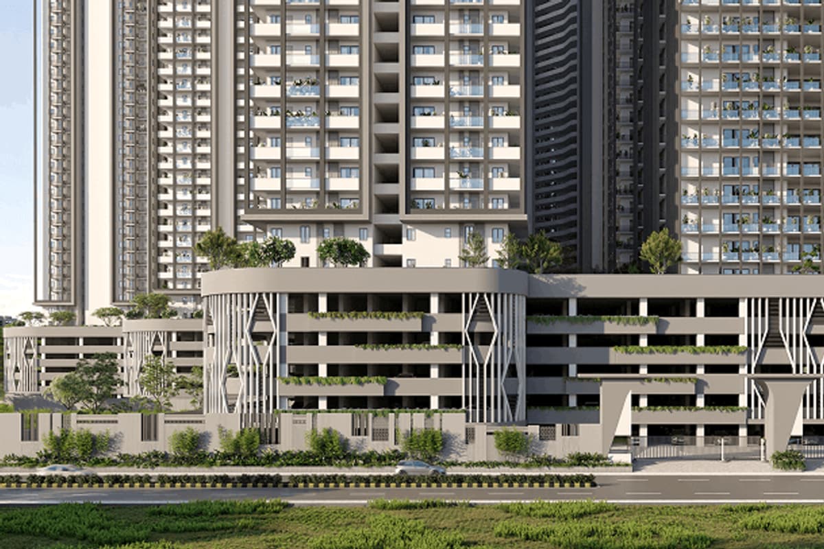 IRA Moon Glade: Entrance and podium