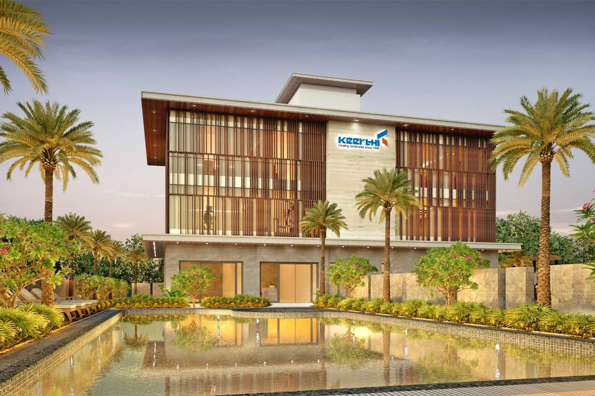 Keerthi Riverside: Clubhouse and swimming pool