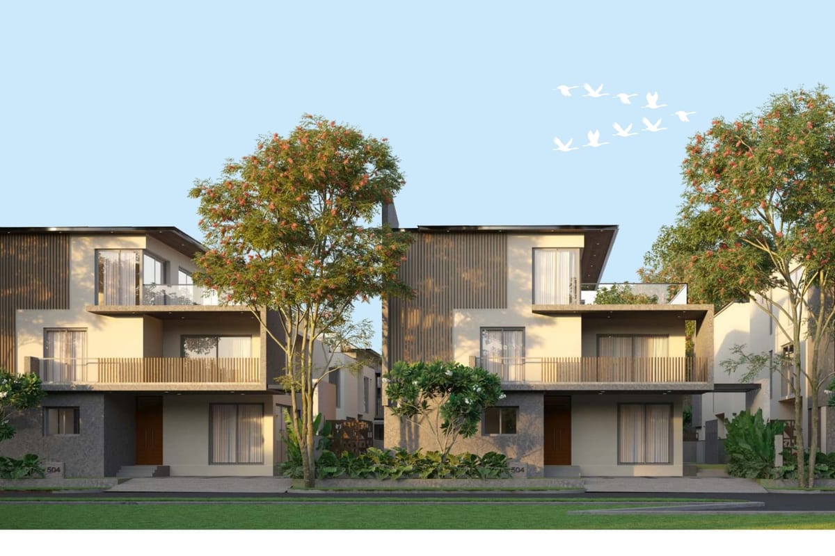 Keerthi Sanctuary: Villa fronts along the lawn
